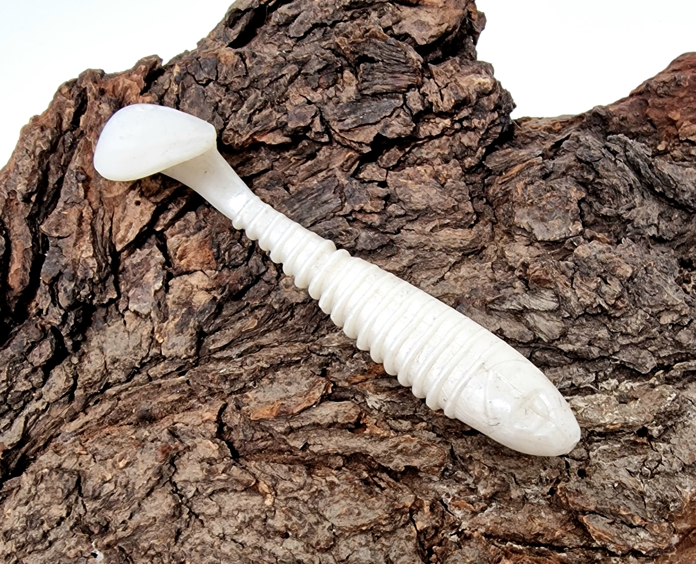 Berkley Flex Rib Shad 11,5cm Pearl ABVERKAUF